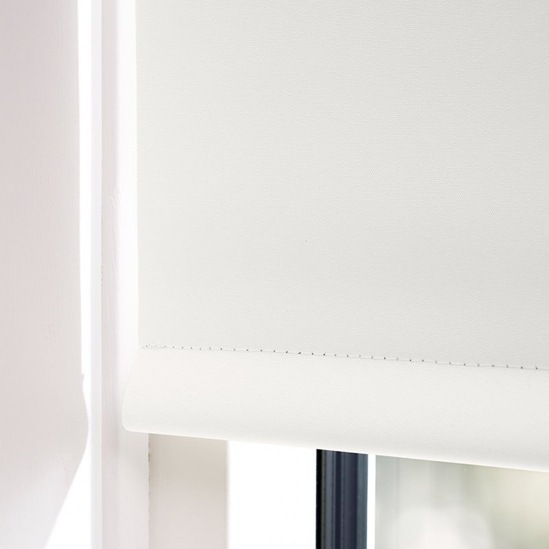 Rullegardin m/motor lystett  Off white