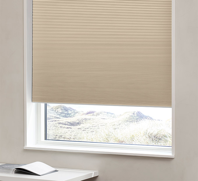 Plisségardin easylift m/grep Lys sand – Dobbelt stoff