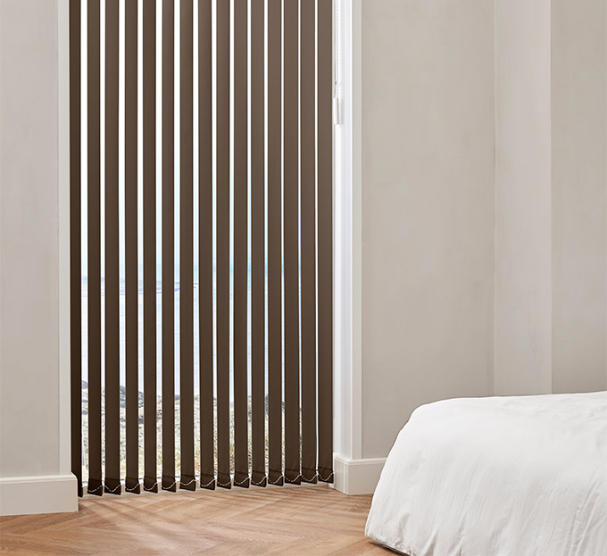 Lamellgardin 89mm lystett Brun