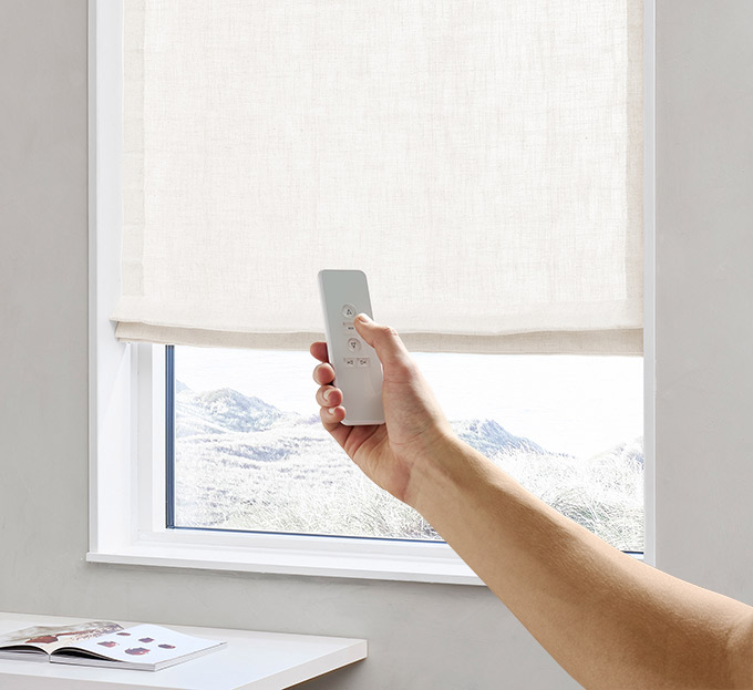 Liftgardin m/motor Delicate - Off white